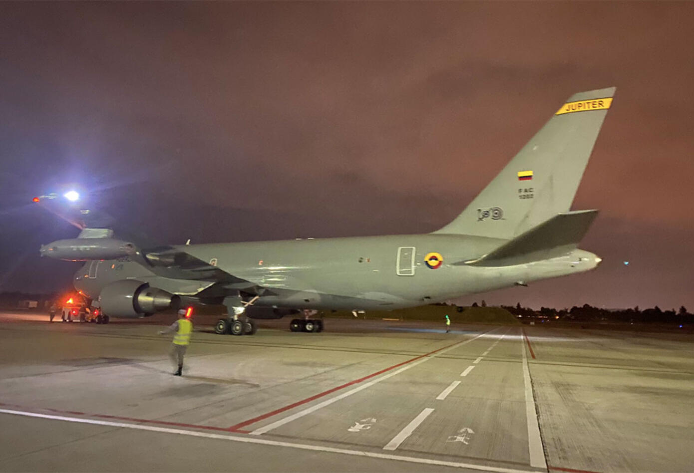 Un avión militar colombiano partió este sábado de Bogotá con destino a la ciudad china de Wuhan