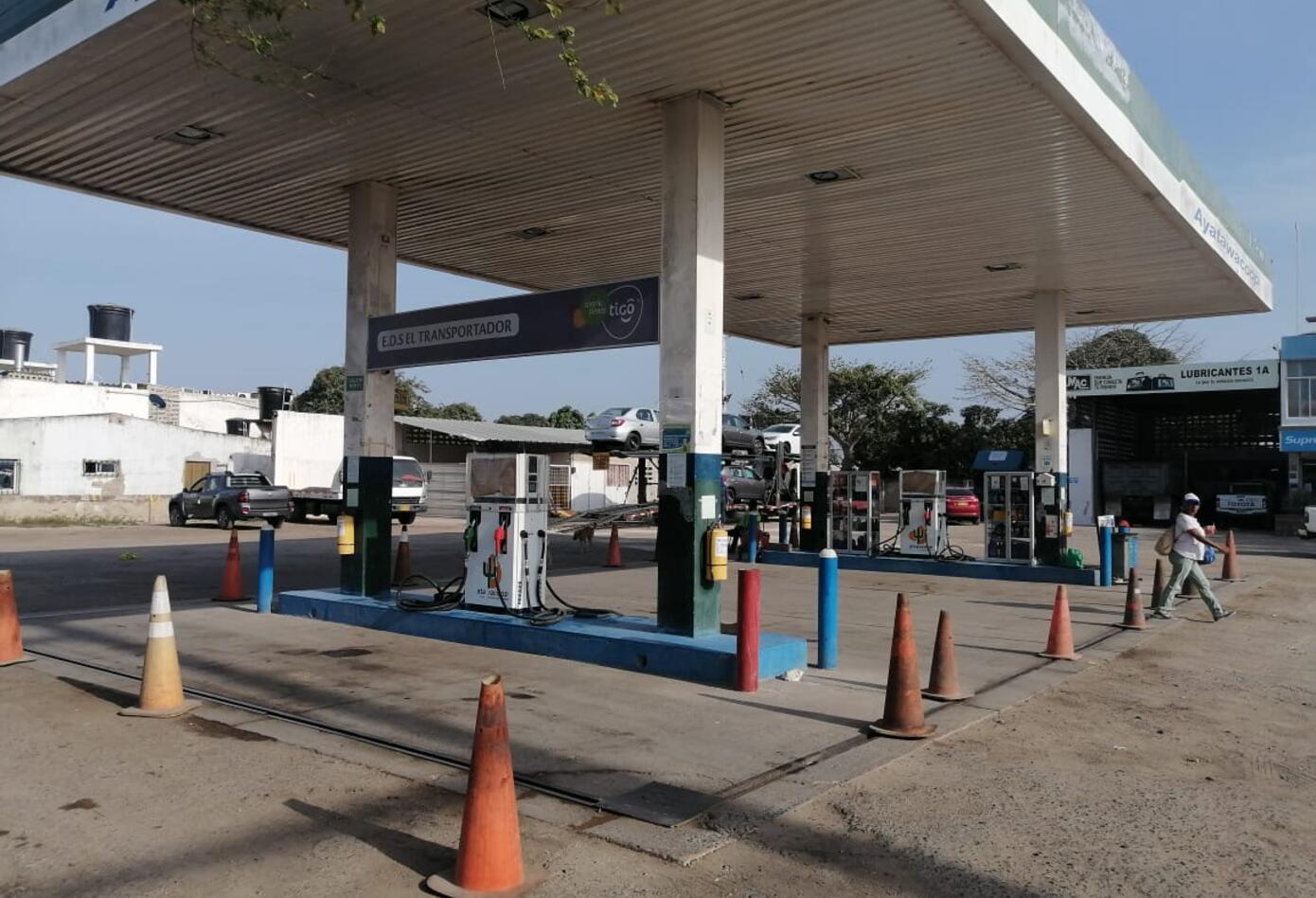 así permanecen las estaciones de combustible en La Guajir