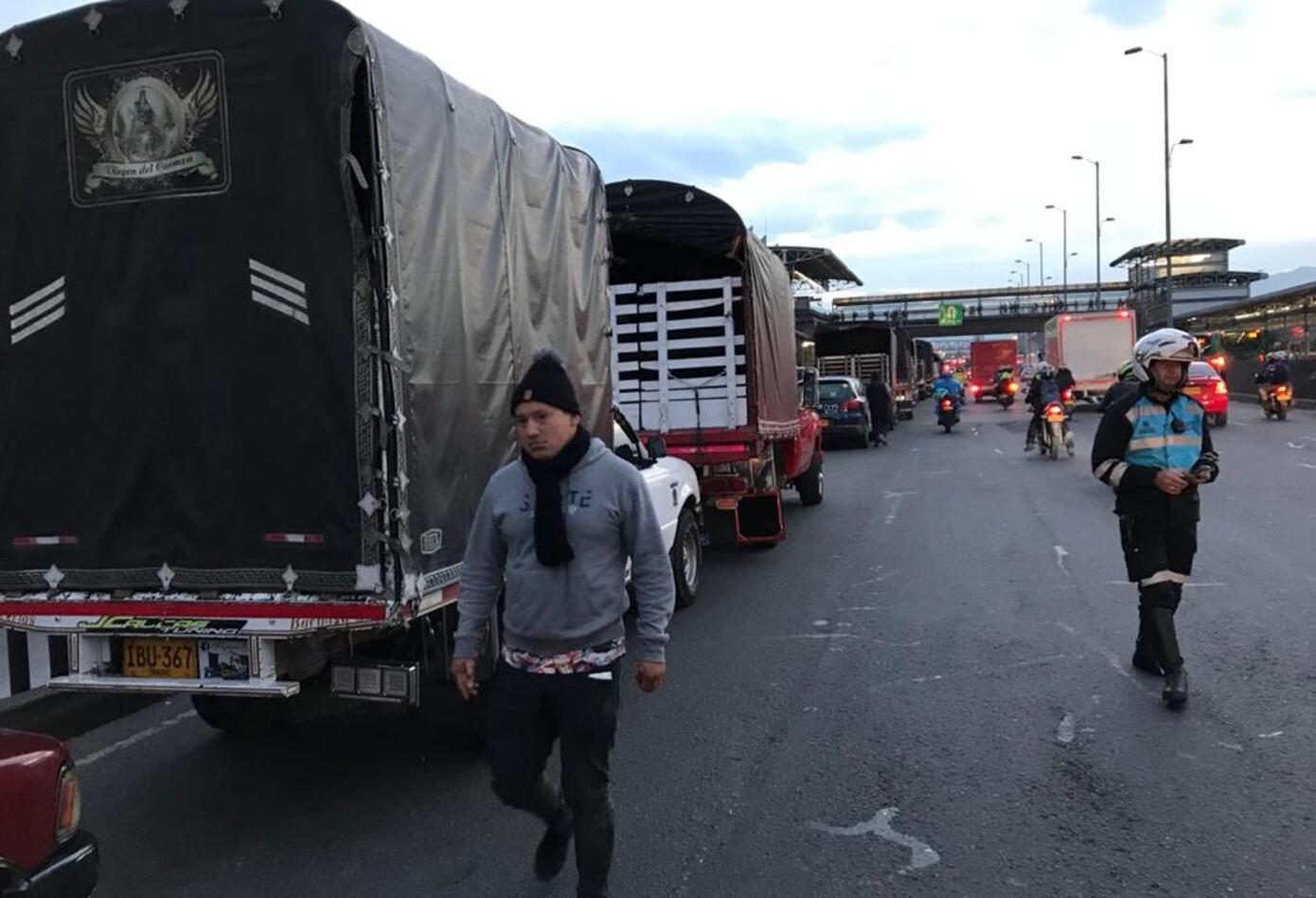 Protesta de camiones de carga liviana en Bogotá