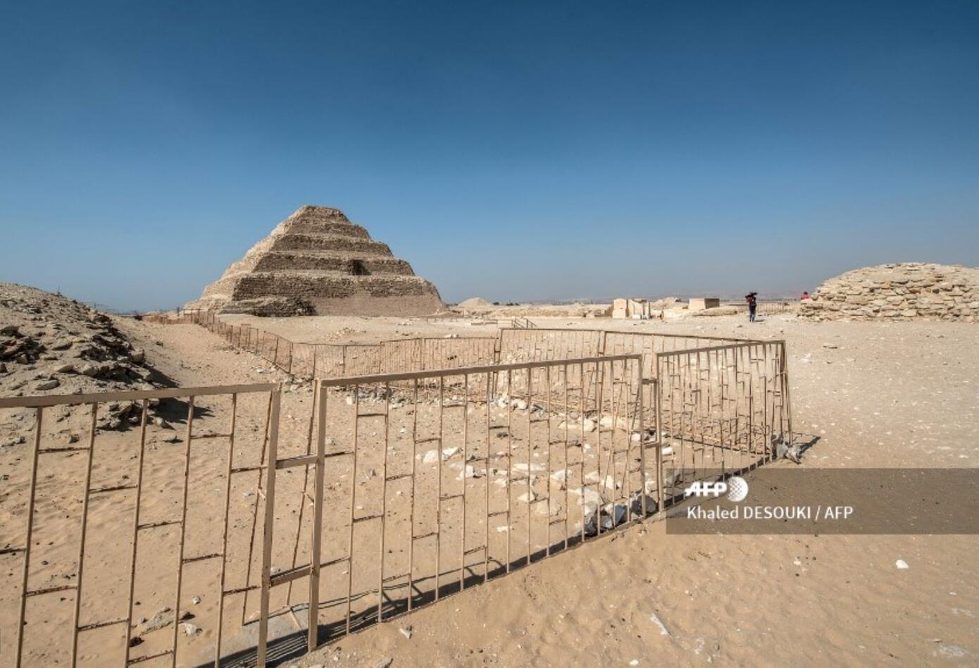 La pirámide del faraón Zoser es el "primer edificio por completo construido en piedra en el mundo".