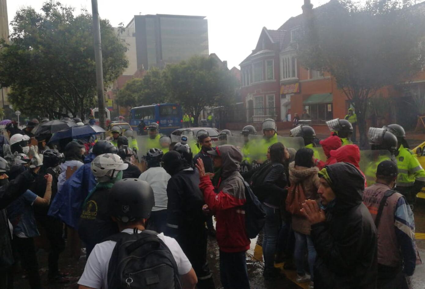 Protestas en la carrera 13