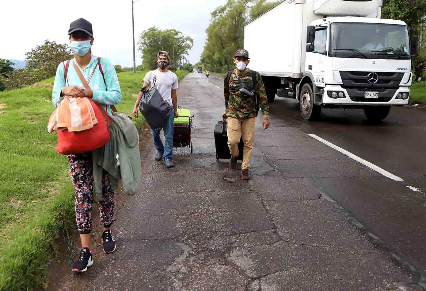 Nos dieron la espalda: venezolanos que regresan a su país