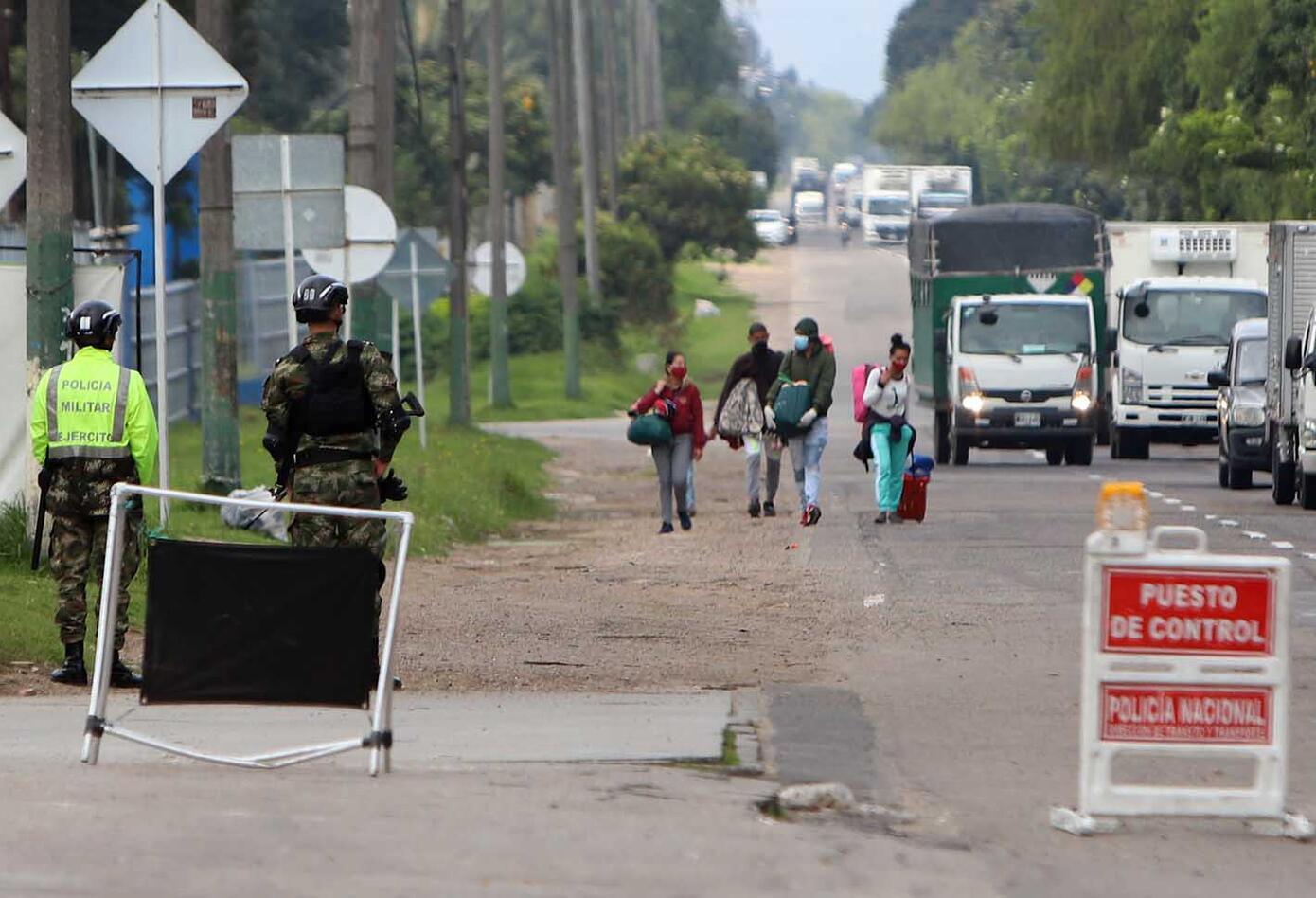 Venezolanos buscan regresar a su país / cuarentena en Colombia / coronavirus en Colombia