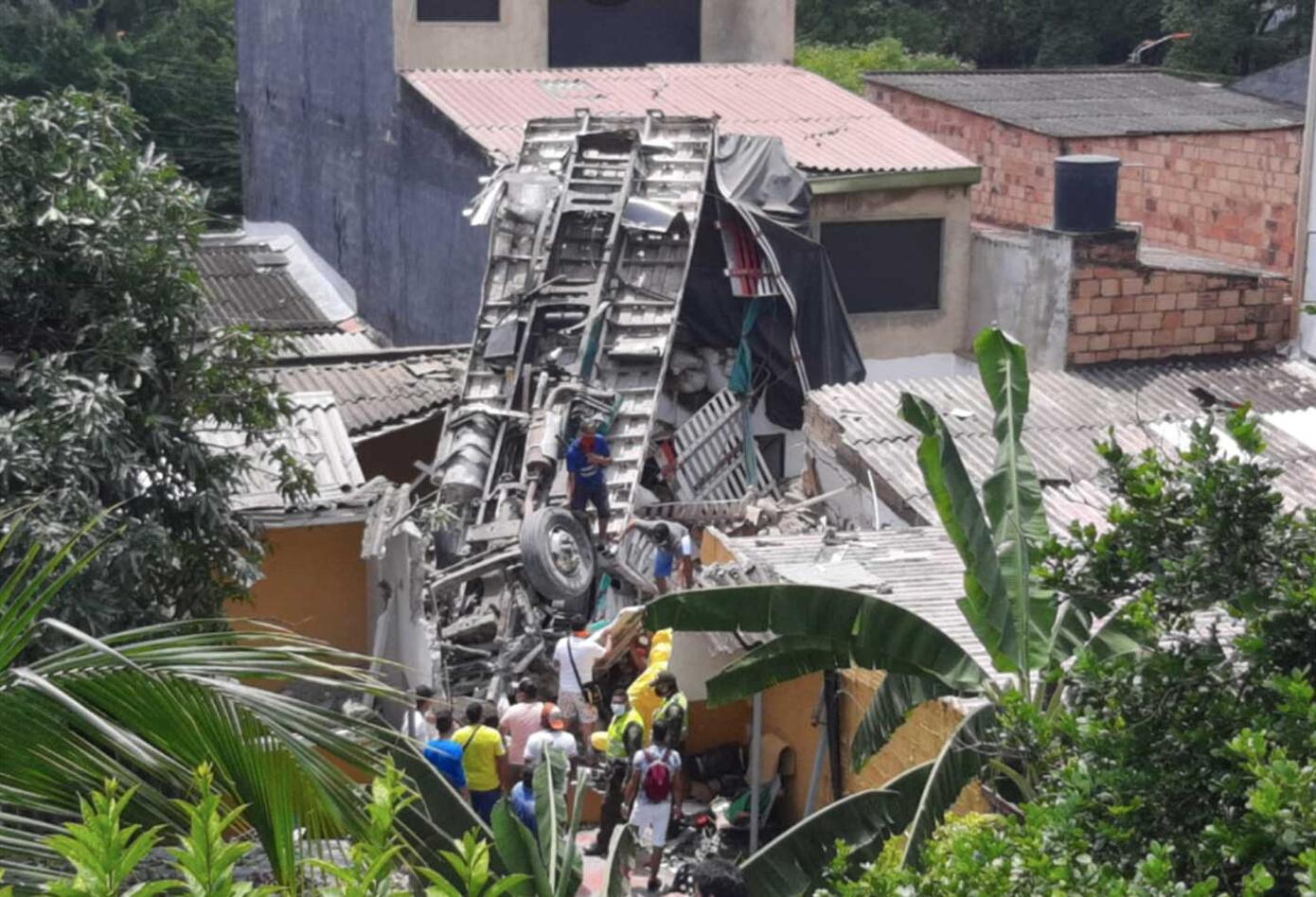 Impactantes imágenes de aparatoso accidente en Villeta (Cundinamarca)