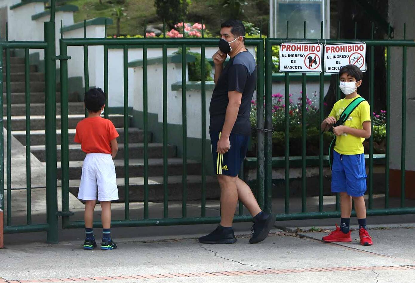 Menores de edad vuelven a la calle en cuarentena / Coronavirus en Colombia