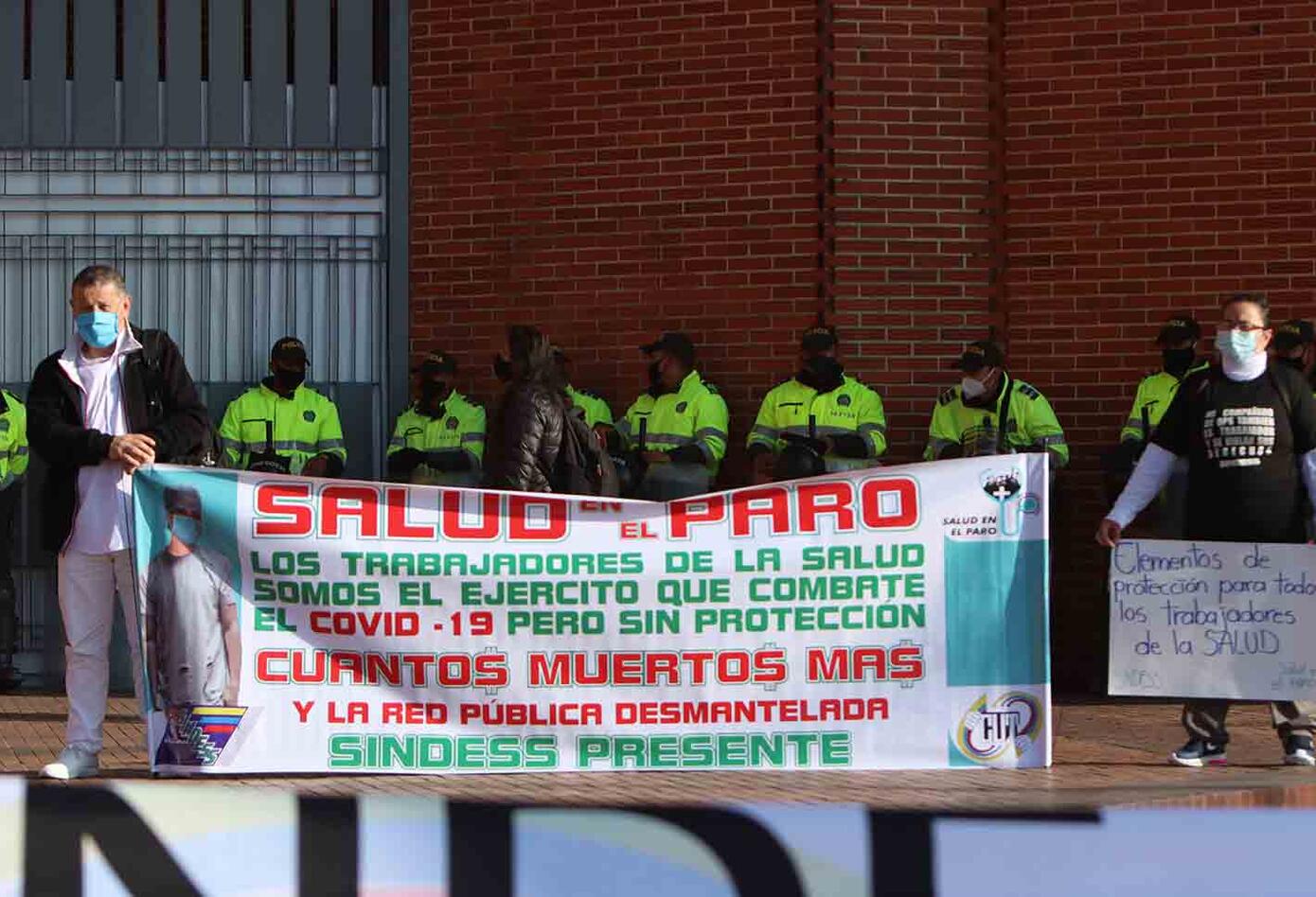 Protesta de profesionales de la salud / cuarentena en Colombia