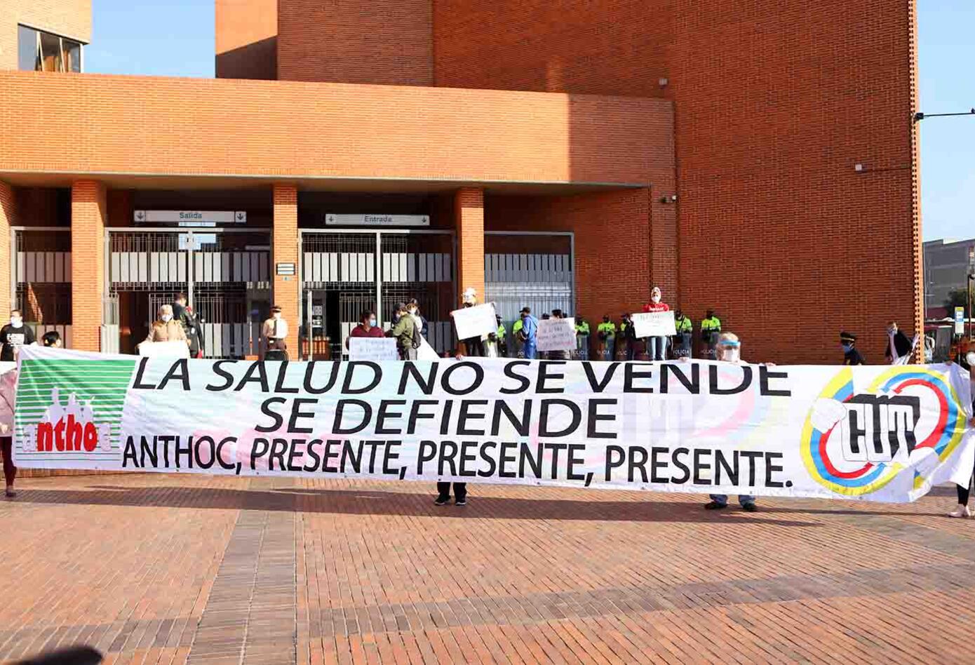 Protesta de profesionales de la salud / cuarentena en Colombia