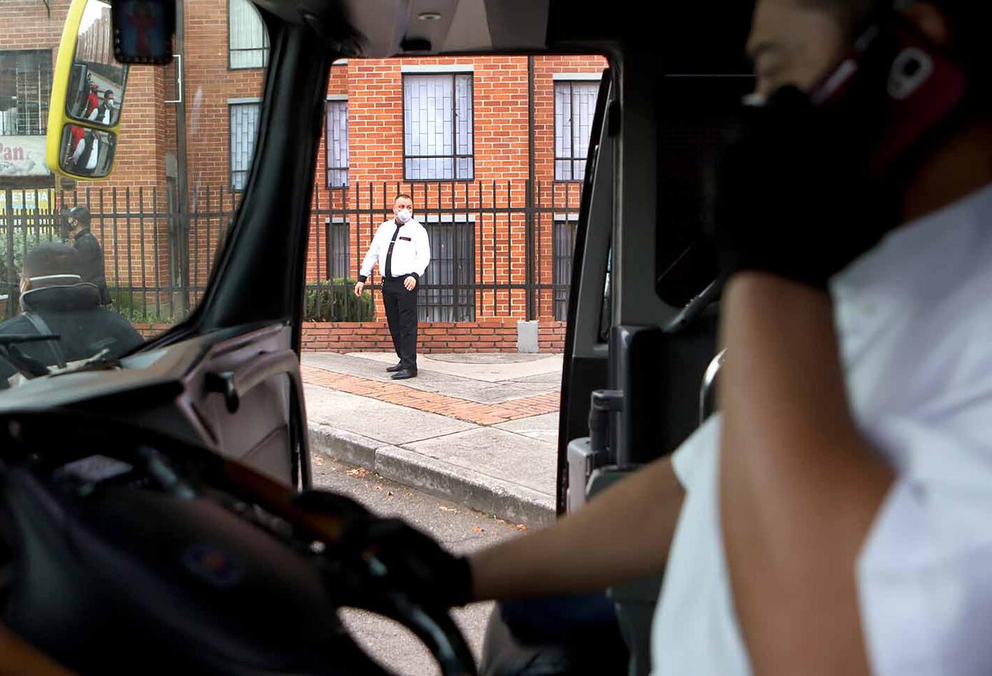 Protesta de buses intermunicipales por cuarentena en Colombia / Coronavirus en Colombia