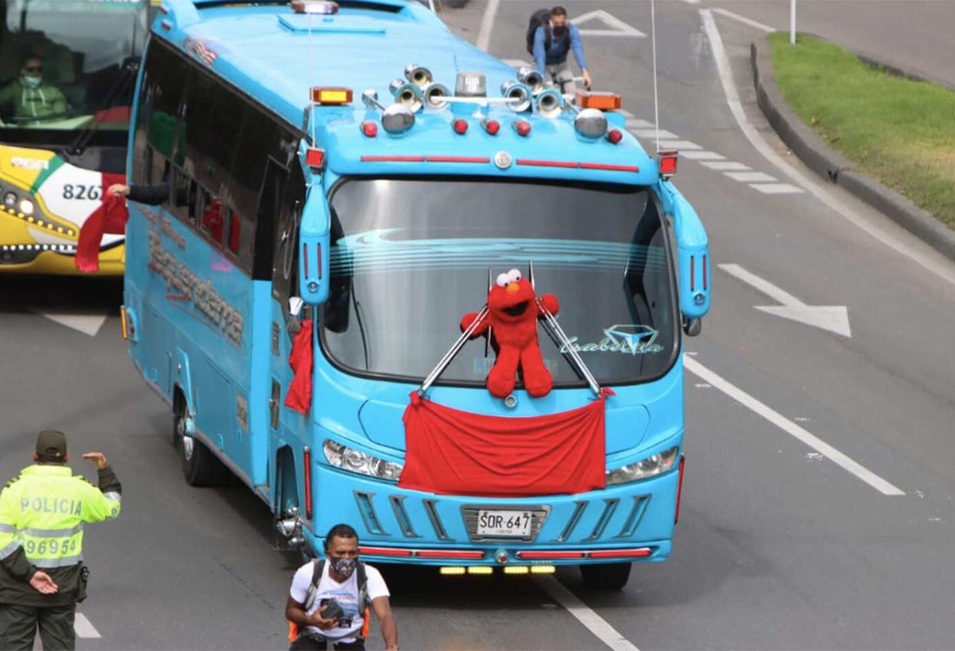 Protesta de buses intermunicipales por cuarentena en Colombia / Coronavirus en Colombia Protesta de buses intermunicipales por cuarentena en Colombia / Coronavirus en Colombia