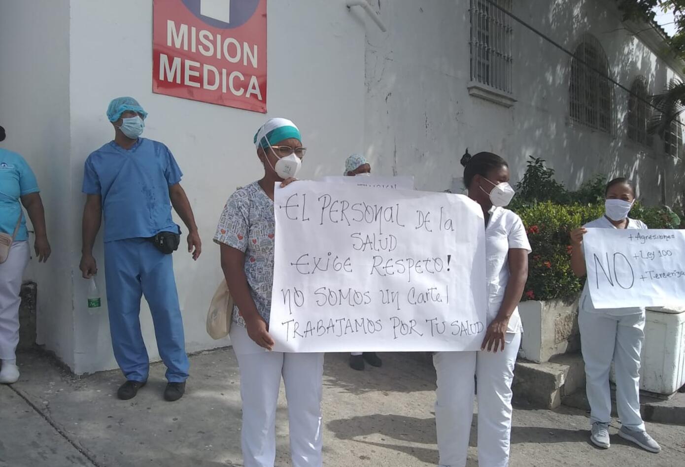 Los médicos salieron a las calles a protestar.