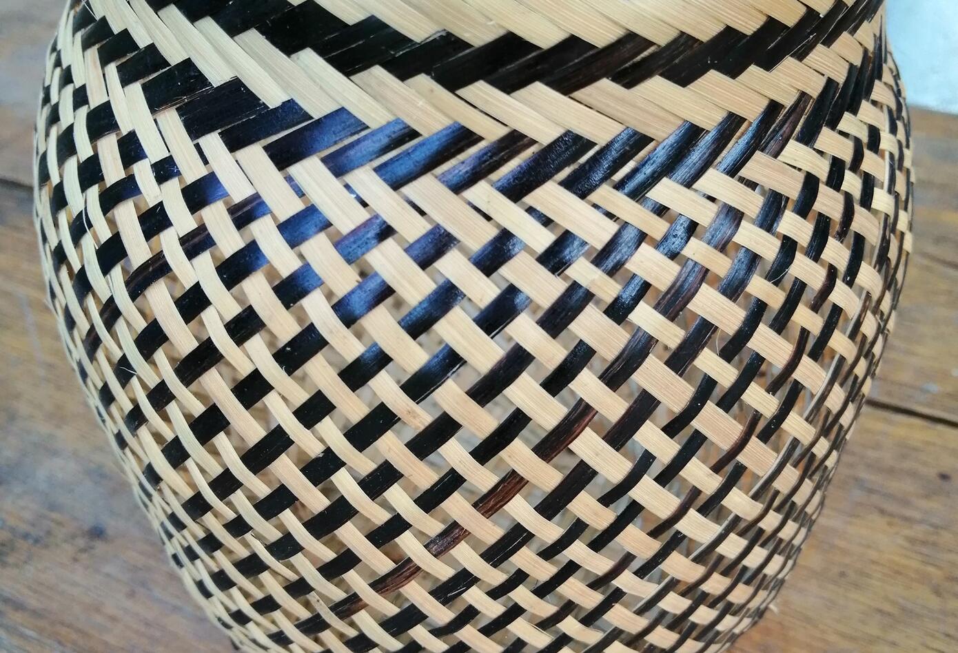 Artesanias en la Amazonia colombiana.