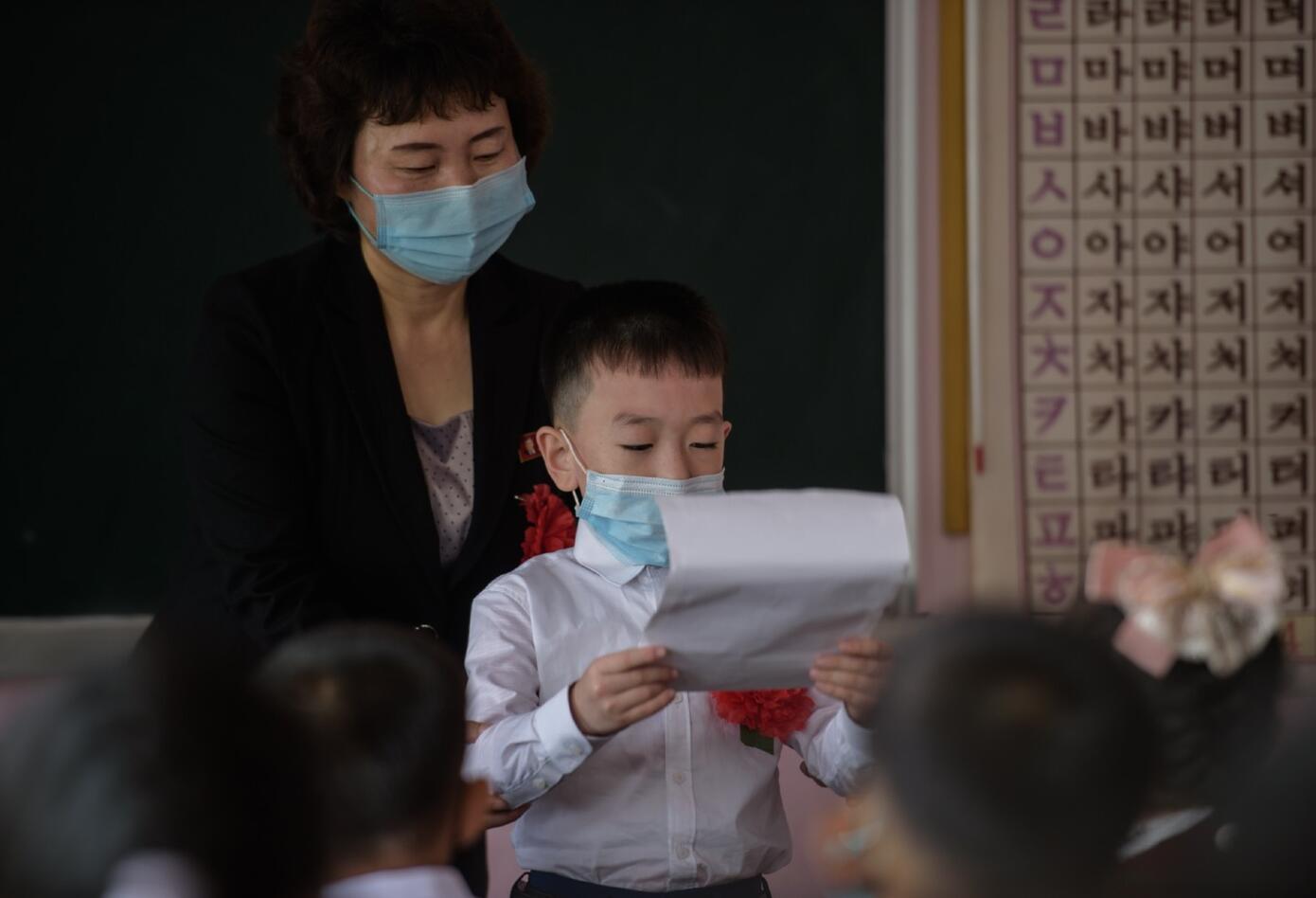 Regreso de niños a colegios / Coronavirus en Corea del Norte