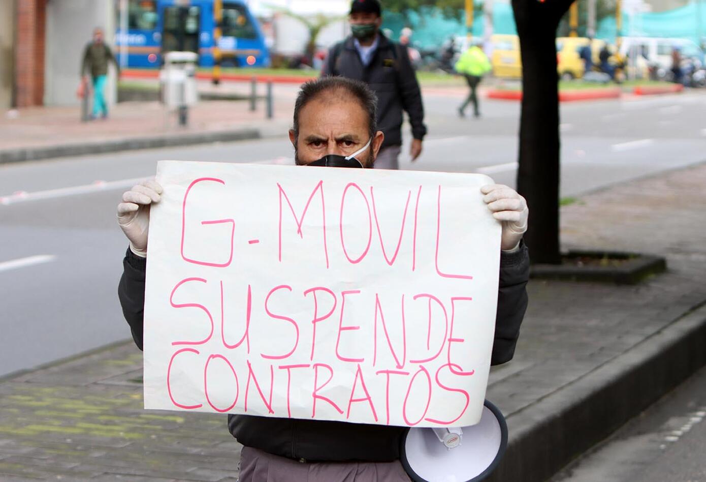 Conductores de Transmilenio protestan por condiciones de contratos en cuarentena en Bogotá