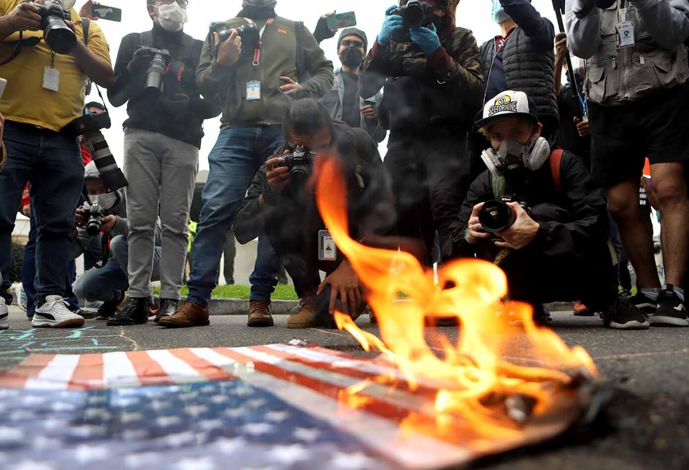 Protestas frente a embajada de Estados Unidos / Muerte de George Floyd por racismo