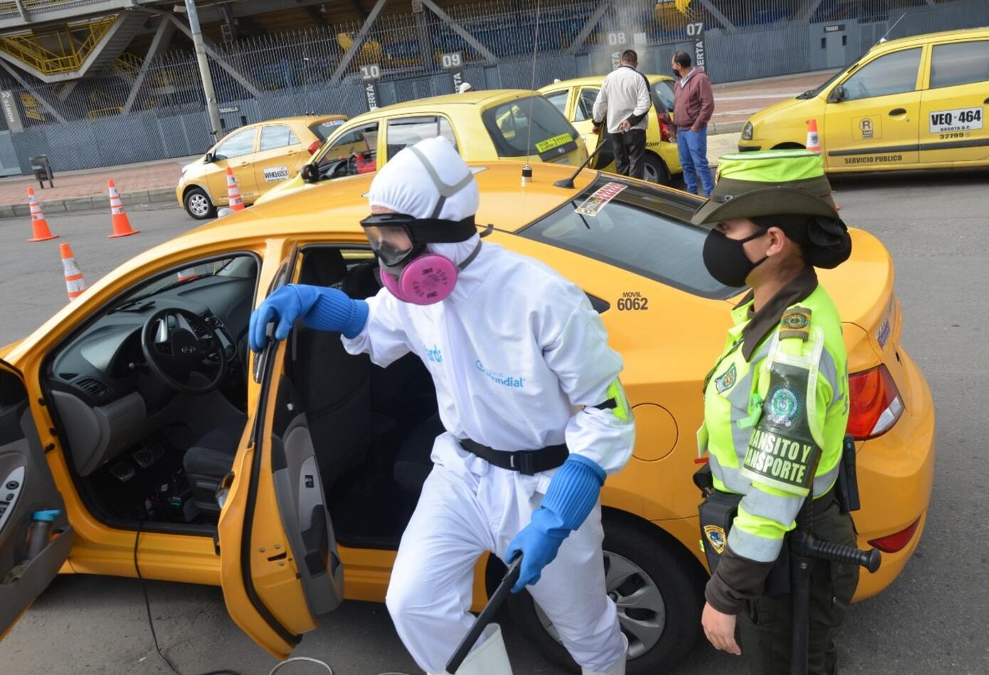 Desinfección de taxis en Bogotá / Coronavirus en Bogotá