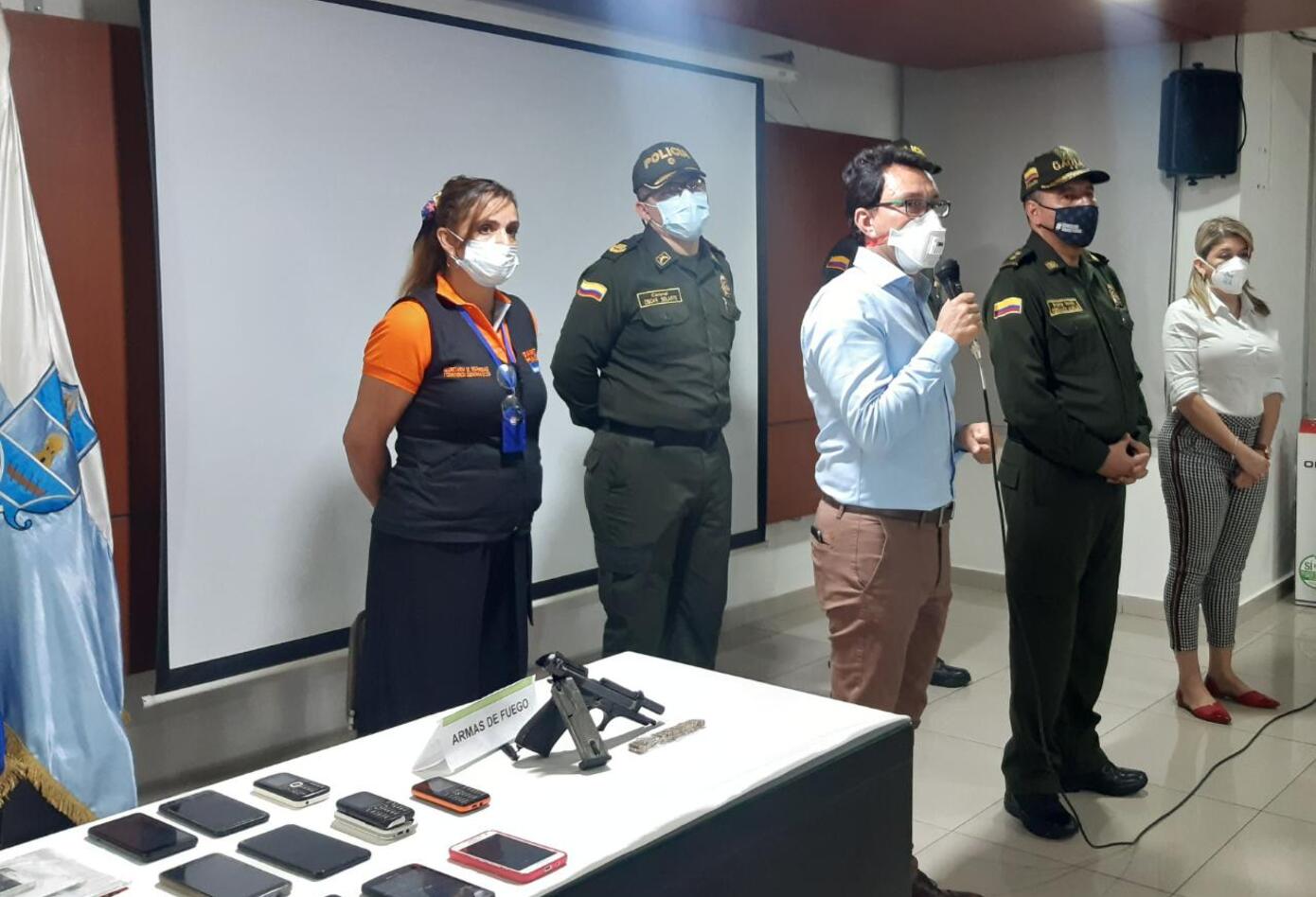 Fueron incautados material que servirán como material probatorio de las autoridades