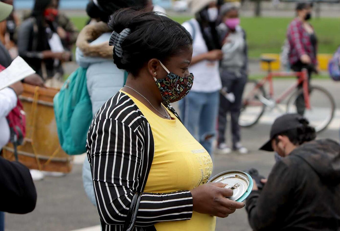 Protestas en la Fiscalía por masacres en Colombia.