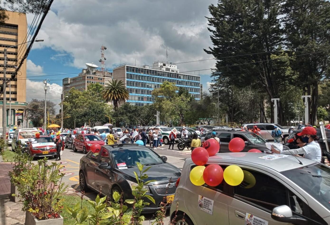 Caravana de protesta en la capital
