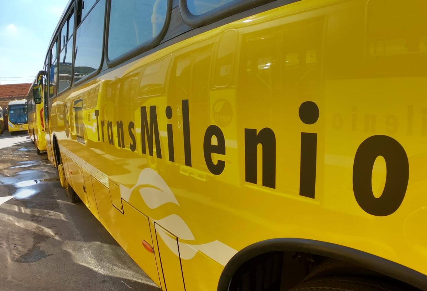 Nuevos buses amarillos de Transmilenio