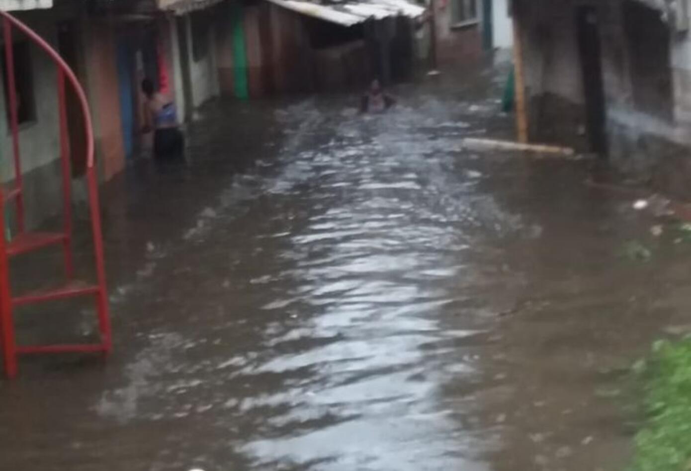 Inundación Bariro Milagro de Dios - Bibiana Marin