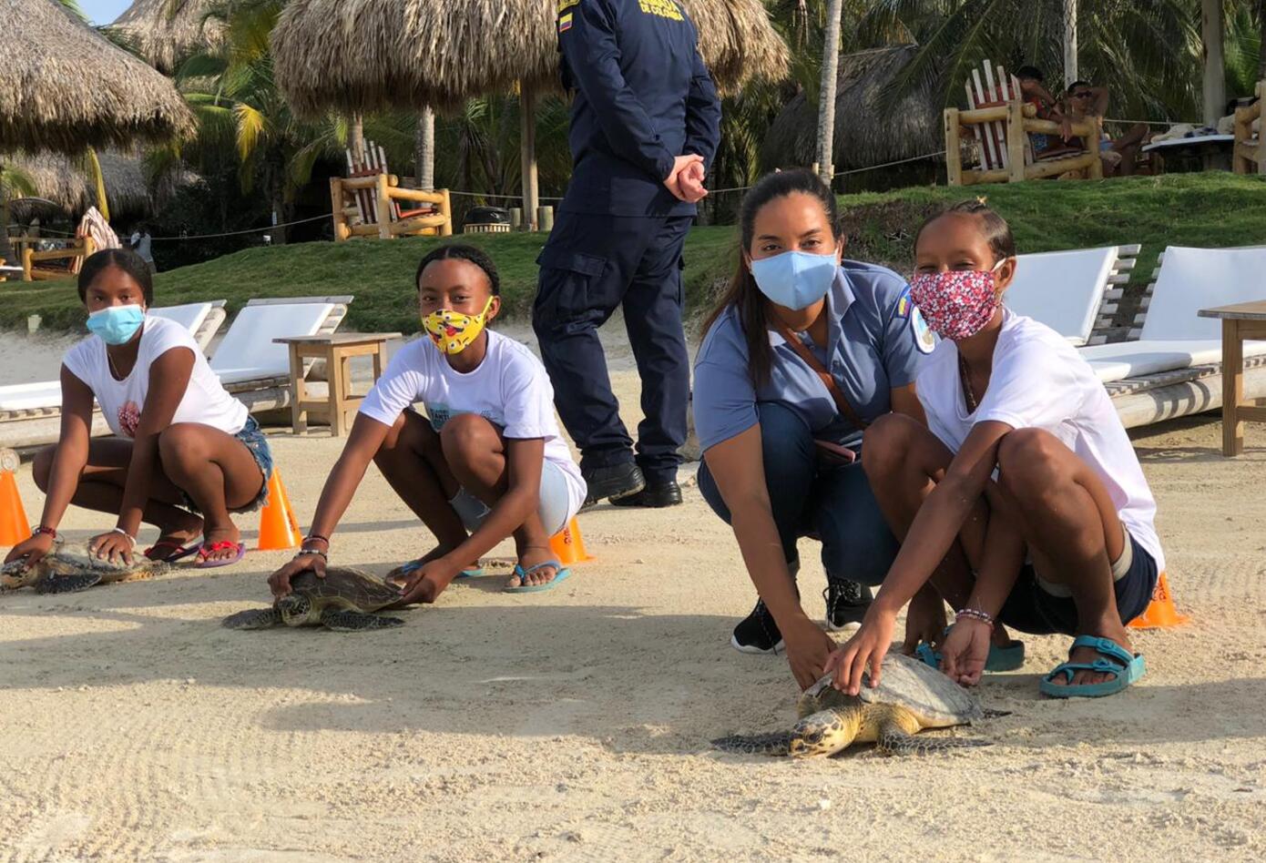 Liberación de tortugas.