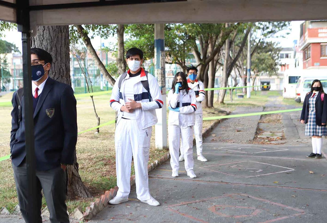 Clases presenciales: Colegios con modelo alternancia