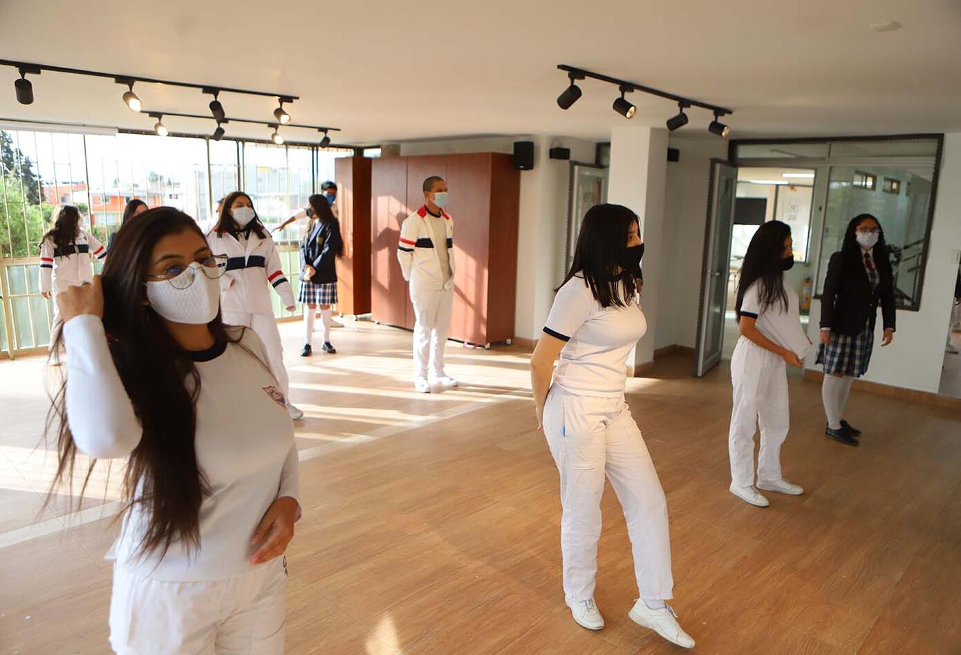 Clases presenciales: Colegios con modelo alternancia