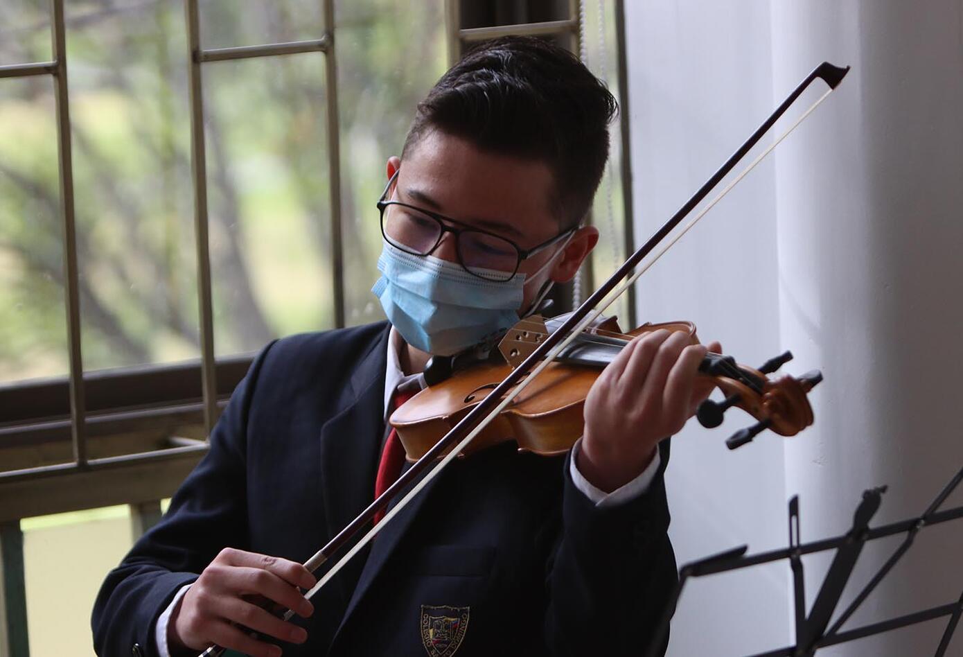 Clases presenciales: Colegios con modelo alternancia