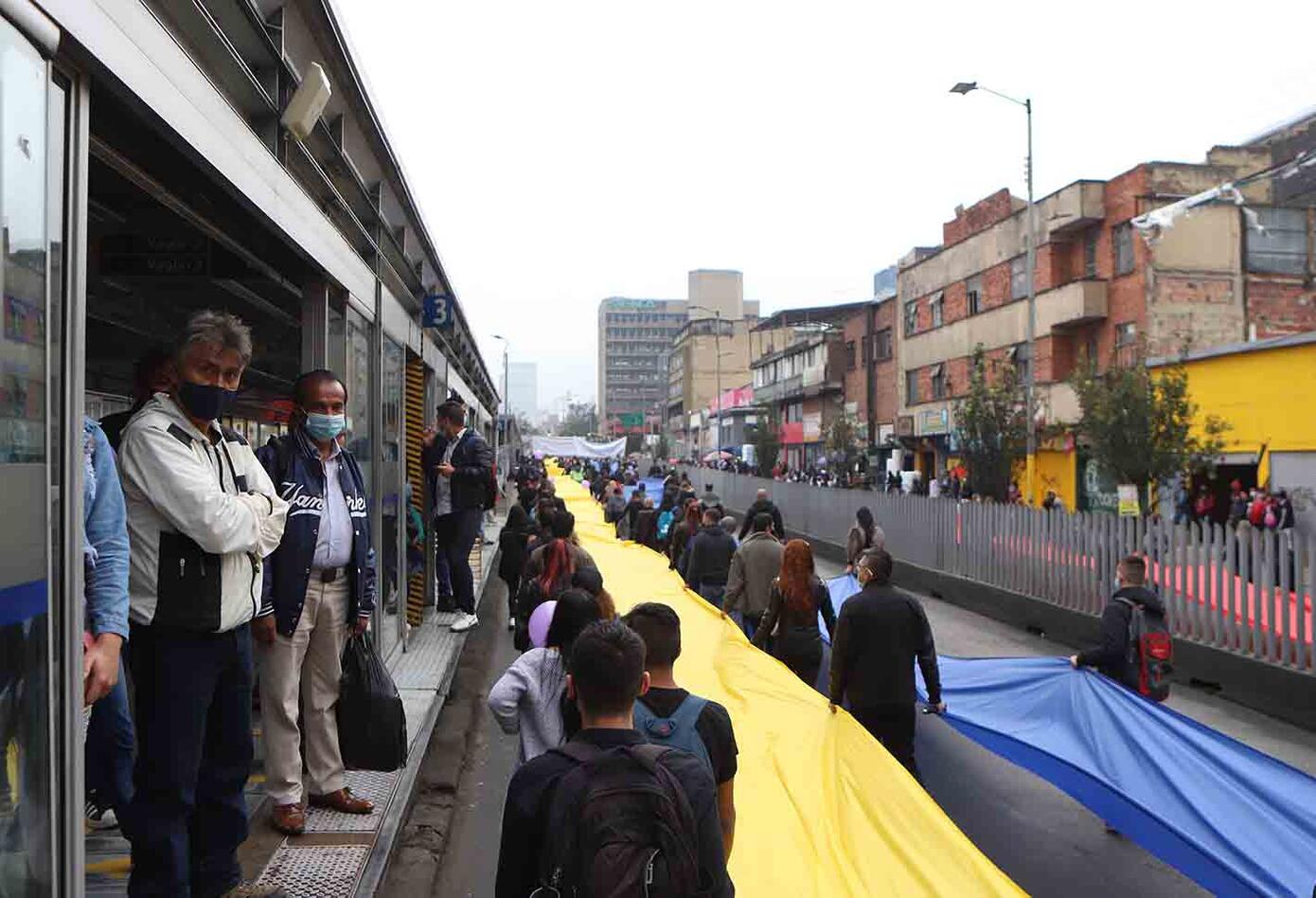 Comerciantes de San Victorino protestan por reactivación de madrugones