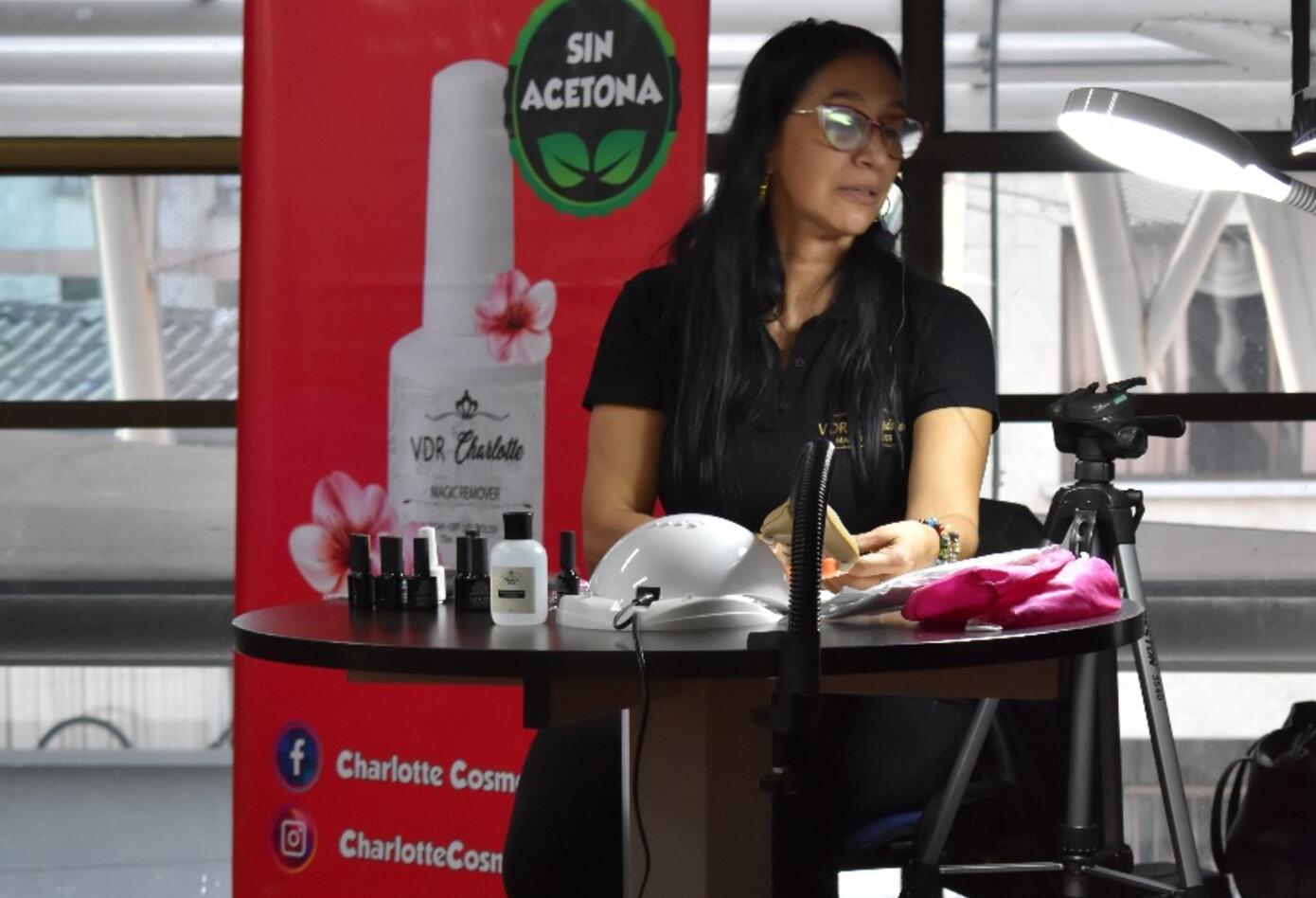 La Ruta de Charlotte - Manicure - Pedicure
