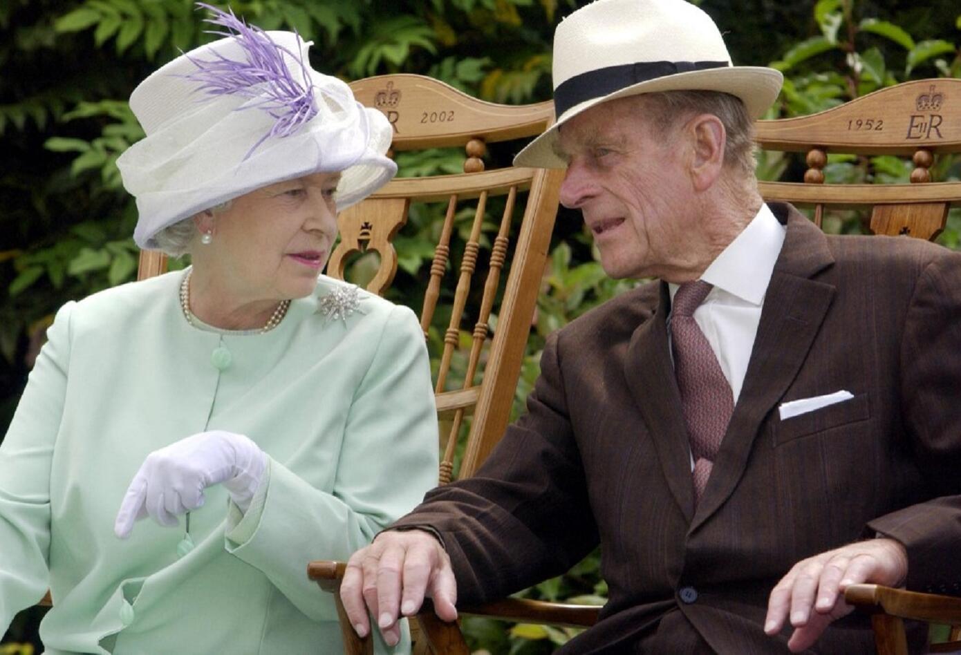 Reina Isabel y príncipe Felipe