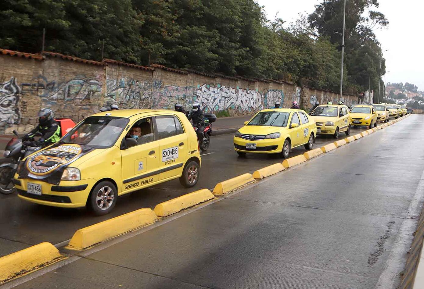 Taxistas: plan tortuga en Bogotá
