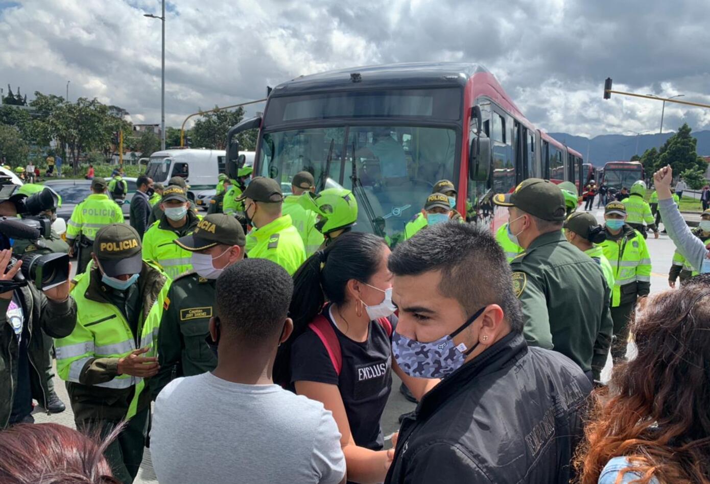 Protestas en Bogotá por reforma tributaria y cuarentenas