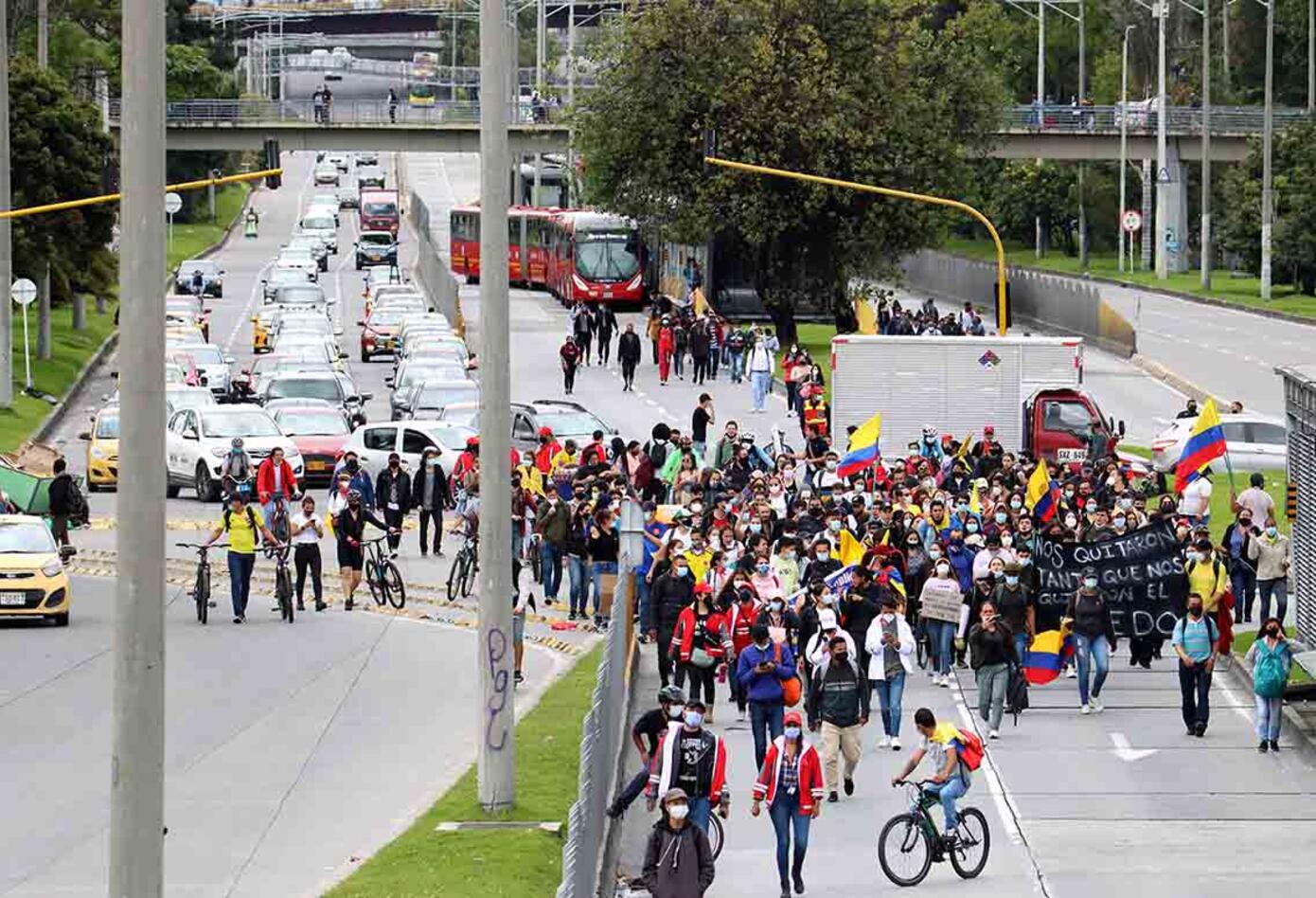 Paro nacional Colombia: protesta pacífica en Los Héroes el 12 de mayo Paro nacional Colombia: protesta pacífica en Los Héroes el 12 de mayo