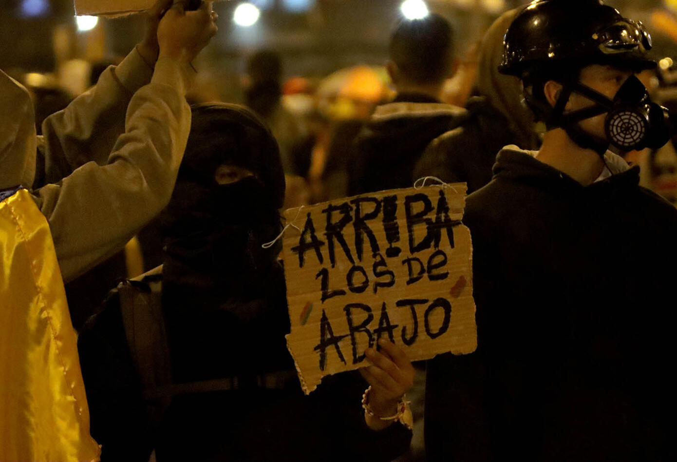 ENFRENTAMIENTOS ENTRE MANIFESTANTES Y POLICIA EN PORTAL LAS AMERICAS 21 DE MAYO