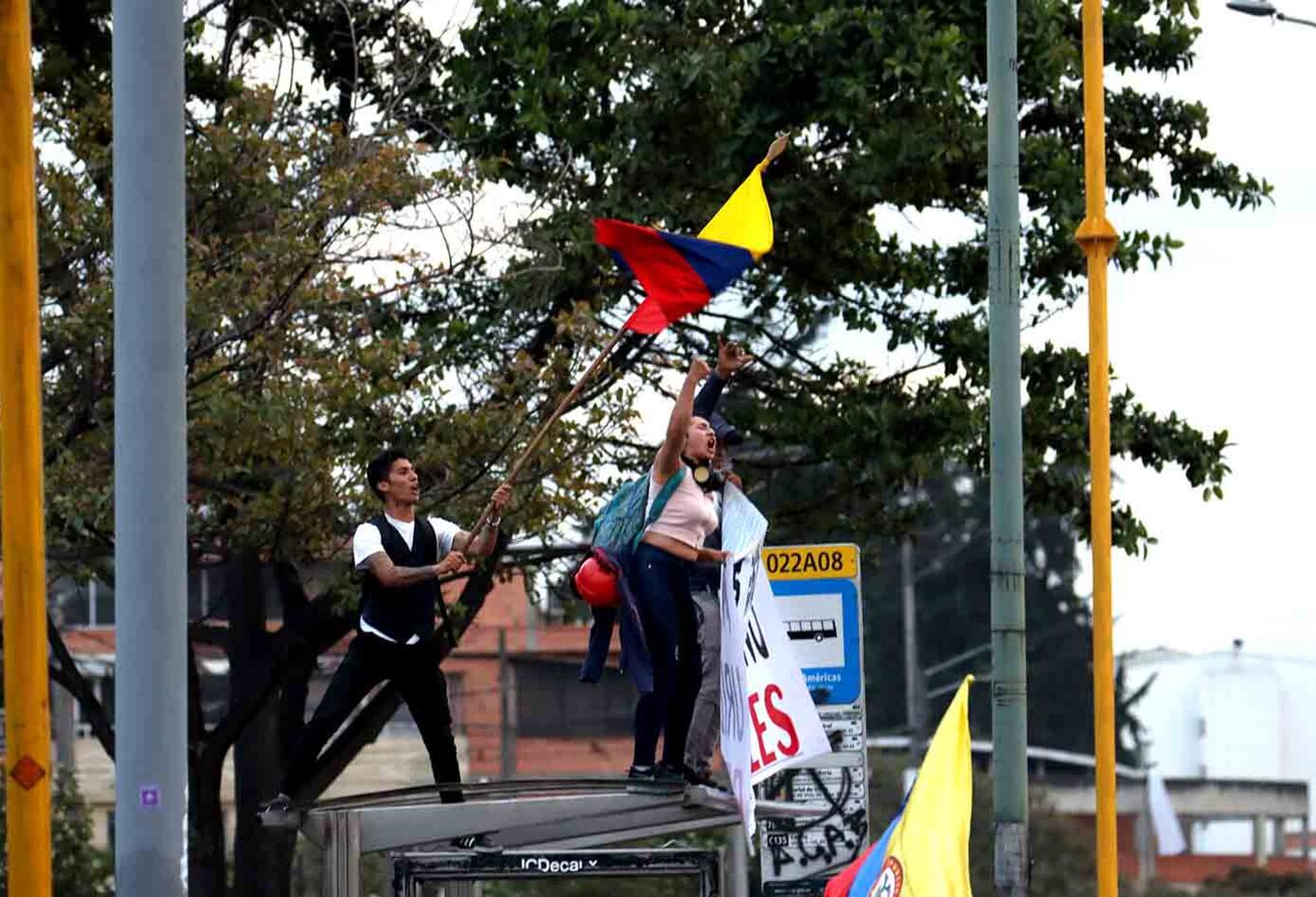 Enfrentamiento en el Portal Las Américas