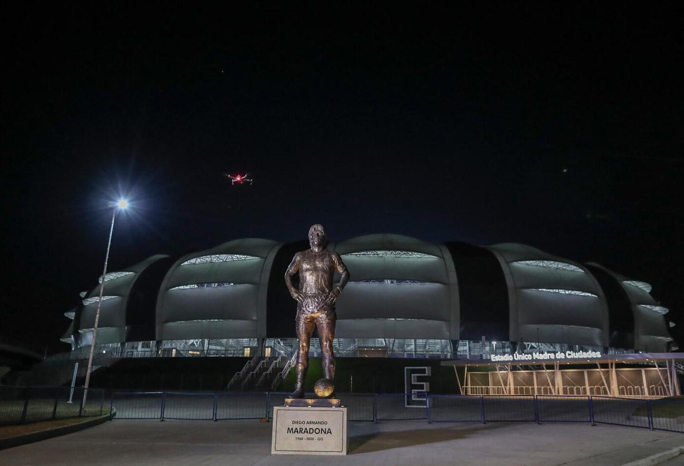 Homenaje a Maradona