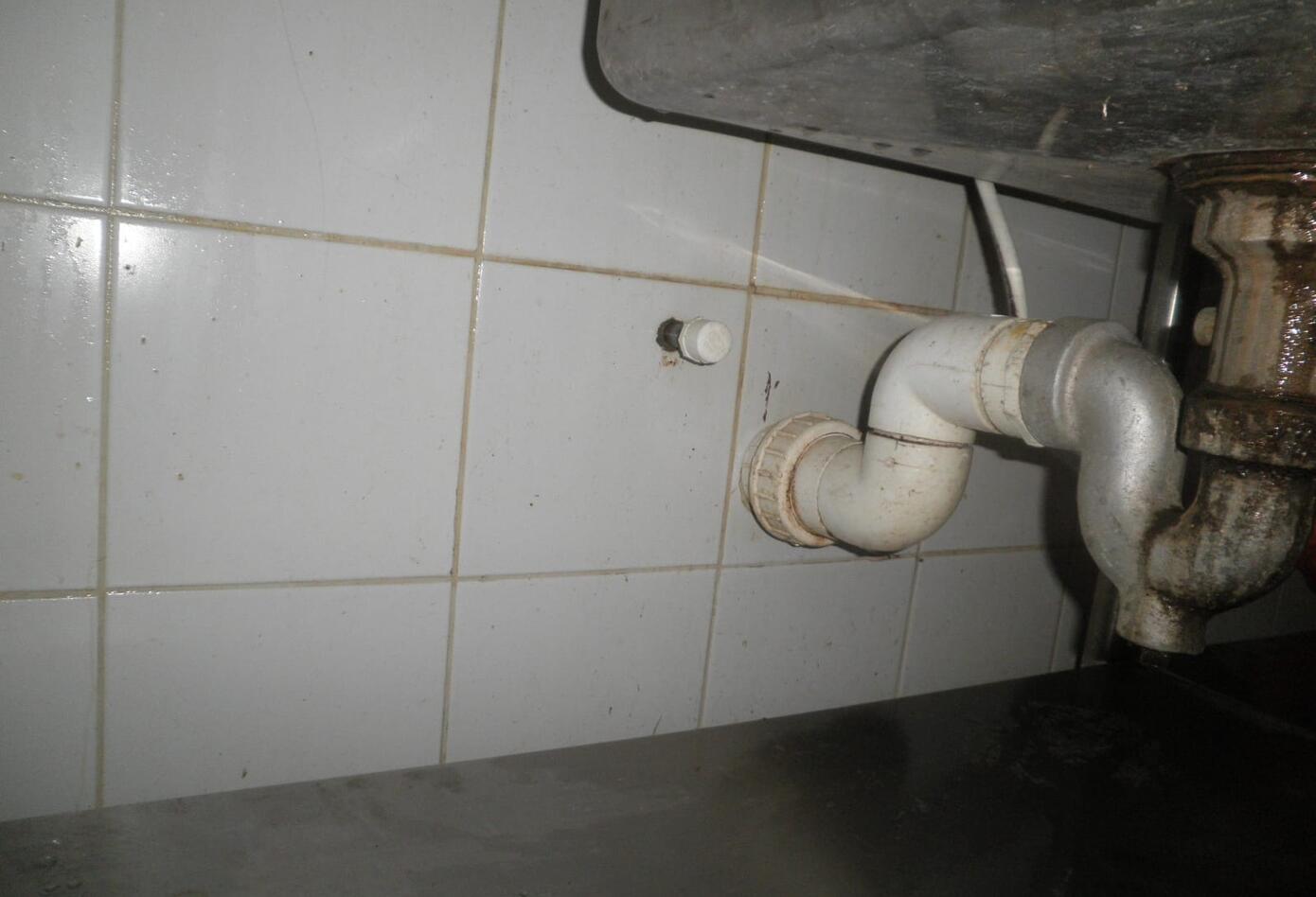 Así estaban las instalaciones de almacenamiento y preparación de alimentos.