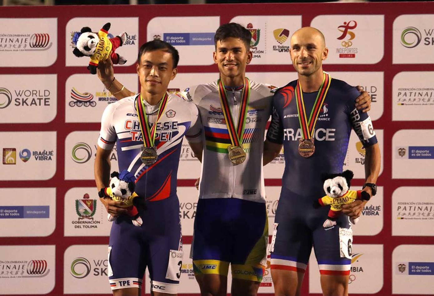 Pedro Caucil, patinador colombiano
