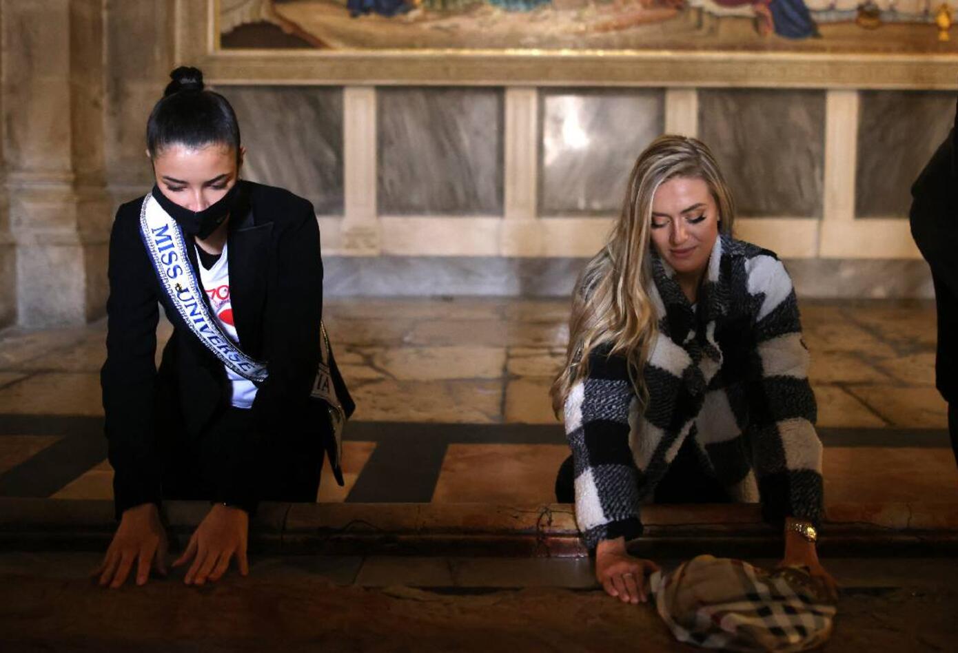 Miss Croacia y Miss Canadá