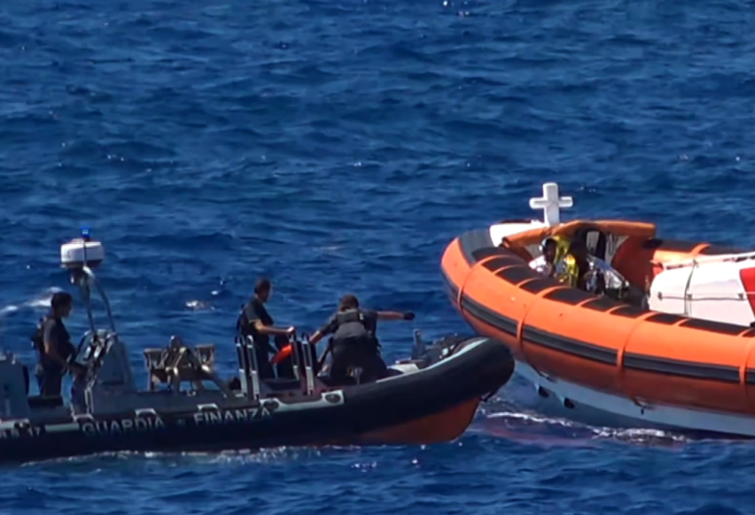 Naufragio de migrantes
