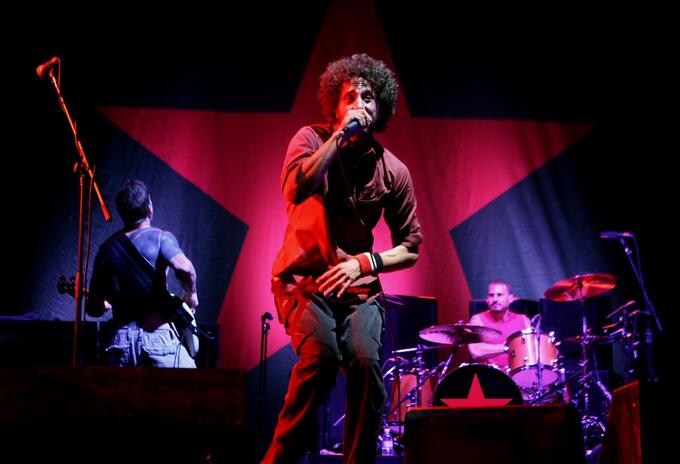 Zack de la Rocha en vivo con Rage Against The Machine