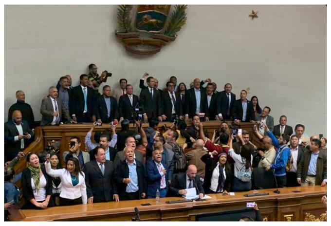 Guaidó en Parlamento