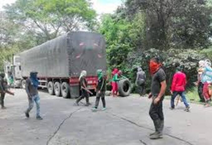 Bloqueada la vía Ocaña-Cúcuta