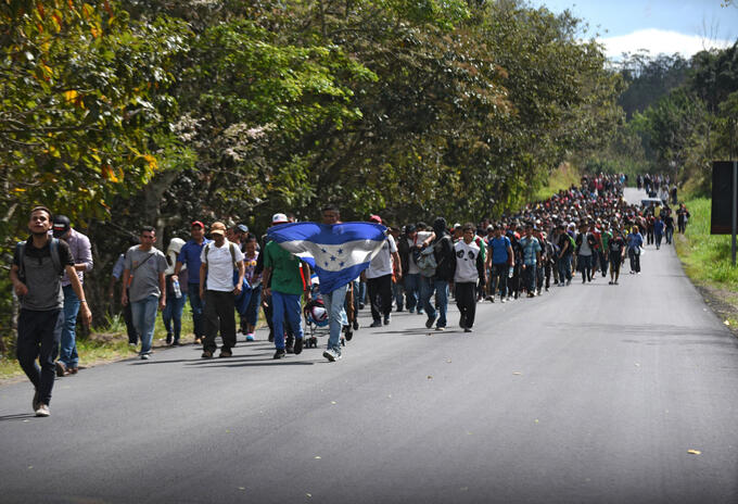Caravana de hondureños hacia Guatemala