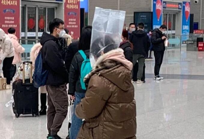 Improvisadas tácticas de los chinos para evitar el coronavirus