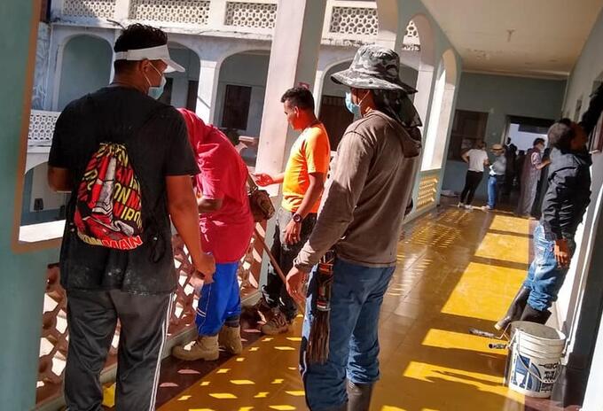Así pintaron el Palacio Municipal de Dabeiba, Antioquia.