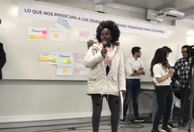 Katerine Gil, líder juvenil