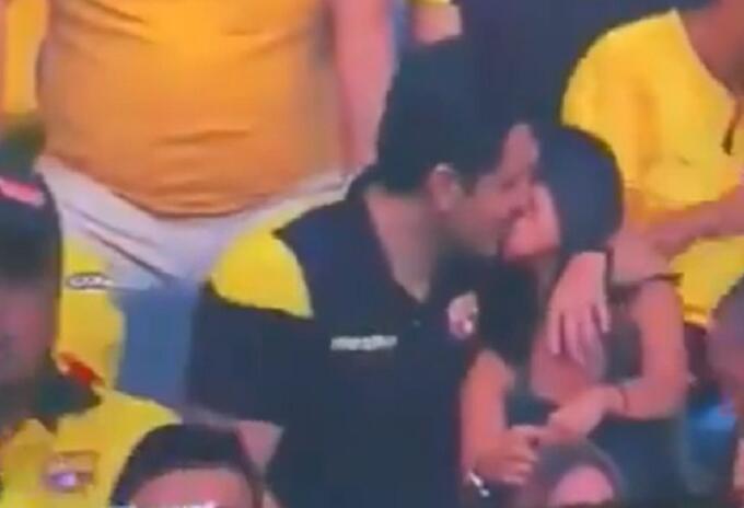 Kiss cam