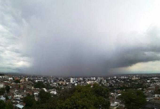 Lluvias en zona de ladera.
